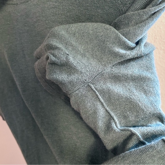 Everlane Turtleneck Short Sleeve Sweater in wool cotton blend size L - Picture 6 of 7
